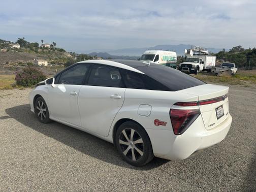 2017 Toyota Mirai Base