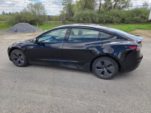 Black 2022 Tesla Model 3 Long Range