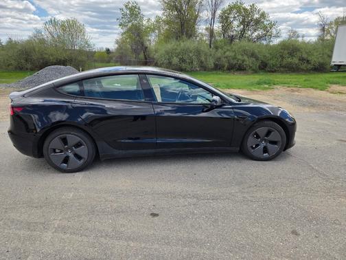 Black 2022 Tesla Model 3 Long Range