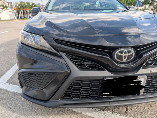 Black 2021 Toyota Camry SE
