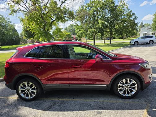 2016 Lincoln MKC Select