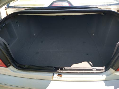 White 2001 BMW 525 i