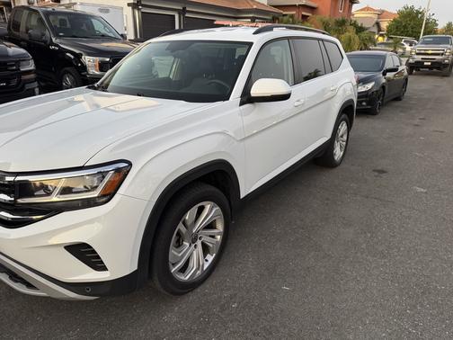 2021 Volkswagen Atlas 3.6L SE w/Technology