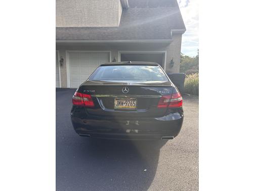 2011 Mercedes-Benz E-Class E 550 4MATIC