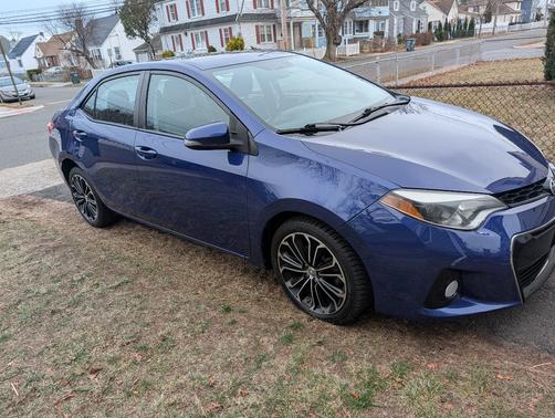 2015 Toyota Corolla S Plus