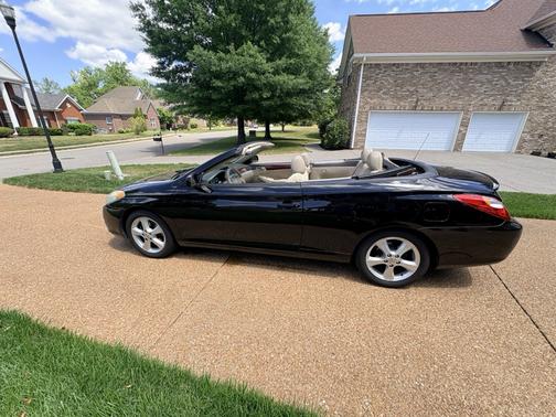 Black 2004 Toyota Camry Solara SE V6