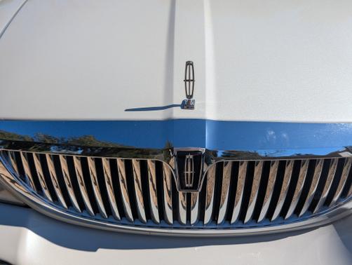 2005 Lincoln Town Car Signature