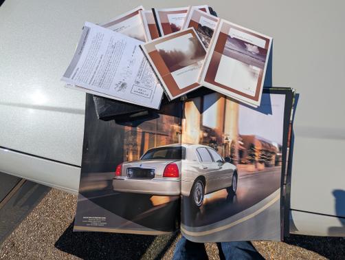 2005 Lincoln Town Car Signature