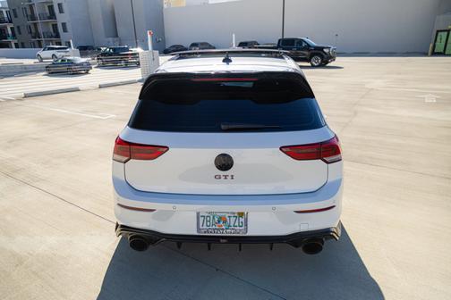 2023 Volkswagen Golf GTI 2.0T SE