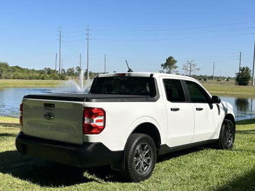 2022 Ford Maverick XL