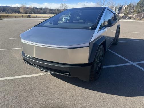 2024 Tesla Cybertruck AWD