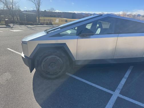 2024 Tesla Cybertruck AWD