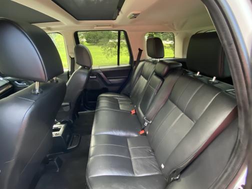 2011 Land Rover LR2 Base