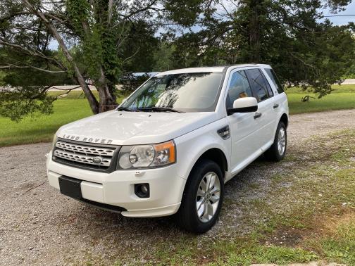 2011 Land Rover LR2 Base