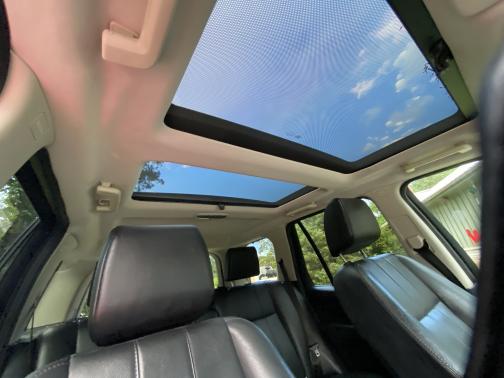 2011 Land Rover LR2 Base