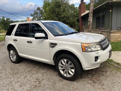 2011 Land Rover LR2 Base
