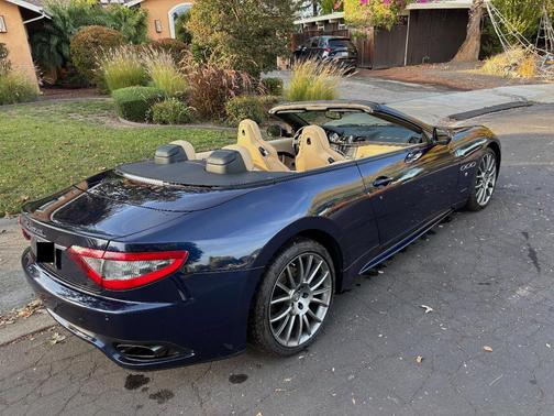 Blue 2016 Maserati GranTurismo Sport