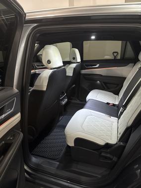 2025 Volkswagen Atlas Cross Sport 2.0T SEL Premium R-Line 4MOTION