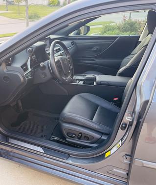 2021 Lexus ES 350 Base