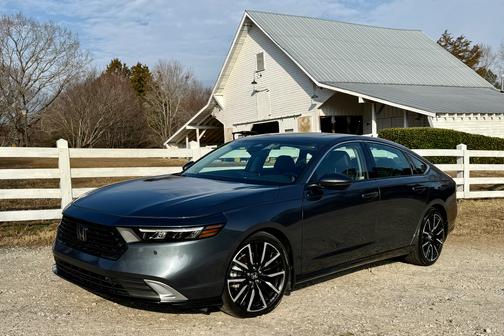 2023 Honda Accord Hybrid Touring