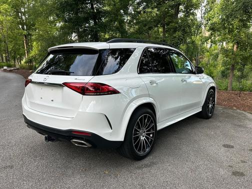 White 2021 Mercedes-Benz GLE 450 4MATIC