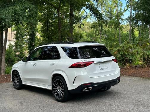 White 2021 Mercedes-Benz GLE 450 4MATIC