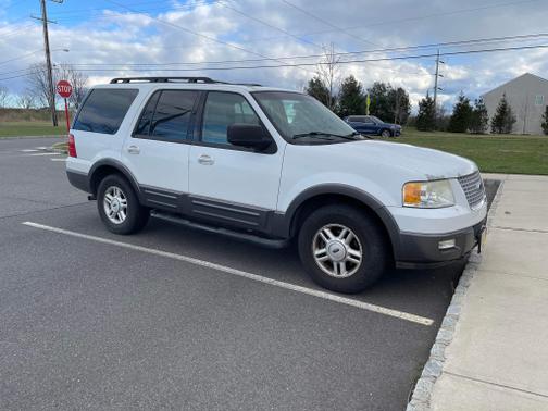 Photo 3 of 4 of 2006 Ford Expedition XLT