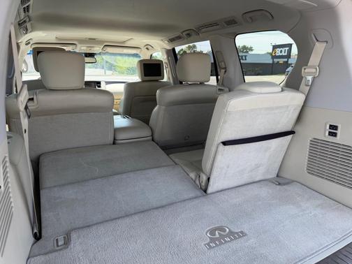 Beige 2015 INFINITI QX80 Base