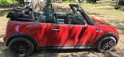 2005 MINI Cooper S Base