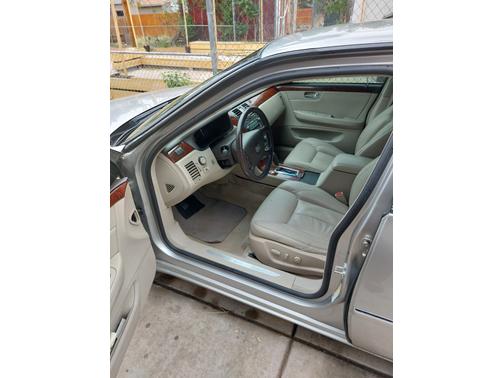 Photo 3 of 12 of 2007 Cadillac DTS Base