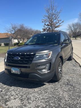 Gray 2017 Ford Explorer Sport