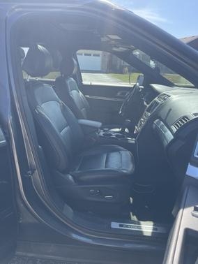 Gray 2017 Ford Explorer Sport