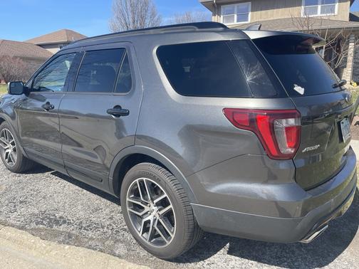 Gray 2017 Ford Explorer Sport