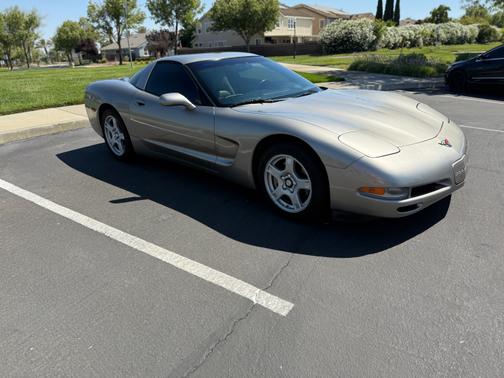 1999 Chevrolet Corvette Base