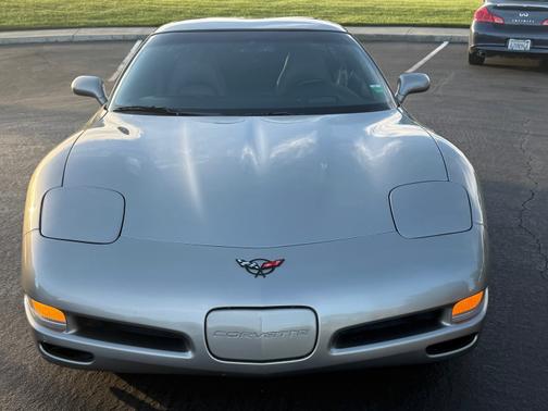 1999 Chevrolet Corvette Base