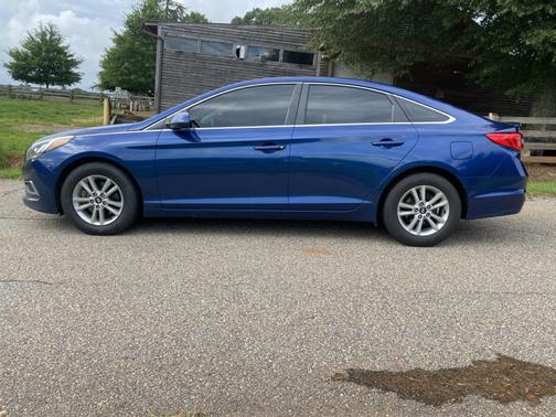 2016 Hyundai SONATA SE