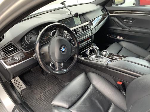 Photo 5 of 6 of 2012 BMW 535 i xDrive