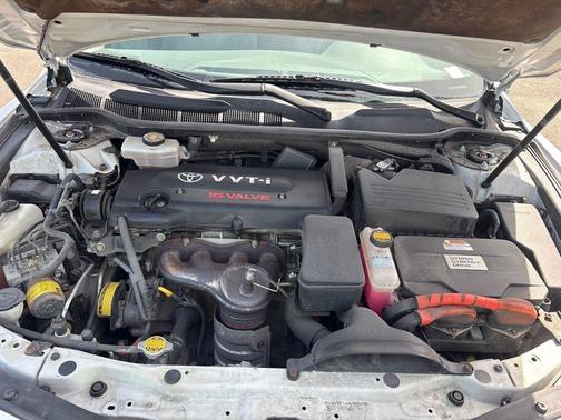 White 2008 Toyota Camry Hybrid Base