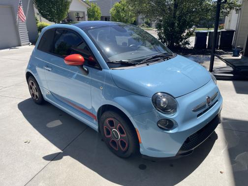 2015 FIAT 500e Battery Electric