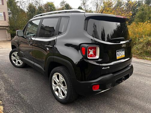 Black 2017 Jeep Renegade Limited