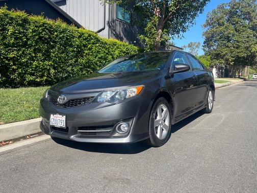 Gray 2013 Toyota Camry L