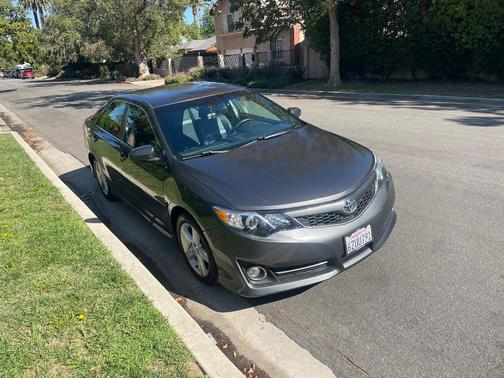 Gray 2013 Toyota Camry L