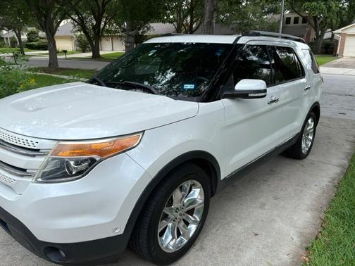 White 2014 Ford Explorer Limited