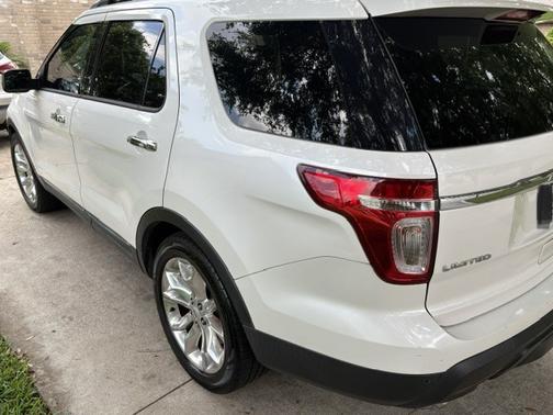 White 2014 Ford Explorer Limited