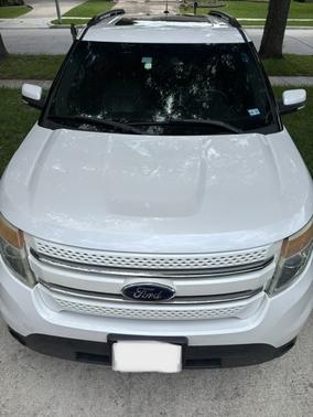 White 2014 Ford Explorer Limited