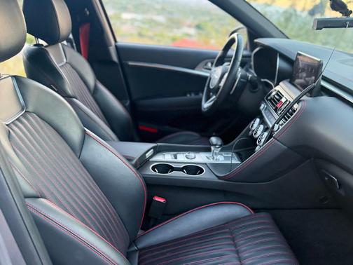 Gray 2022 Genesis G70 3.3T