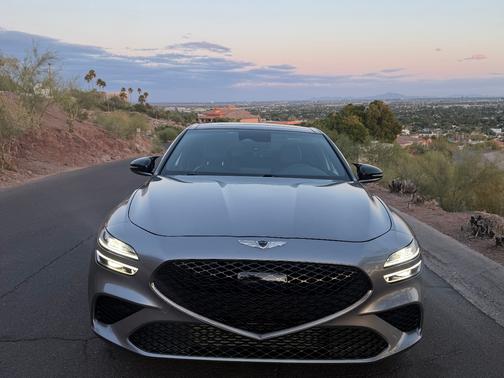 Gray 2022 Genesis G70 3.3T
