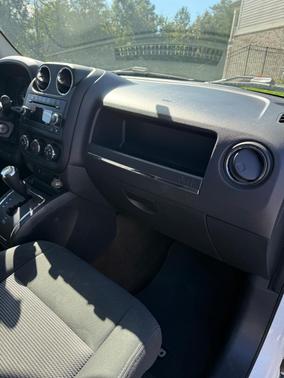 White 2015 Jeep Patriot Sport