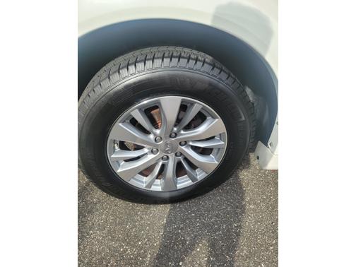2015 INFINITI QX80 Base