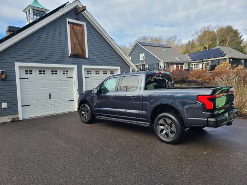Black 2022 Ford F-150 Lightning LARIAT